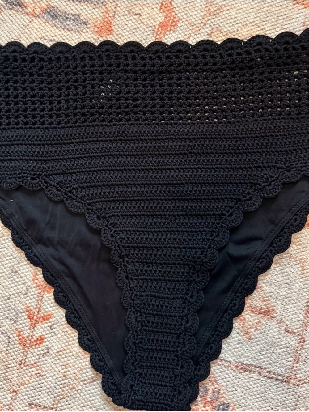 Beach Riot Andy Top and Kirby Bottom Crochet Bikini set - Picture 4 of 5